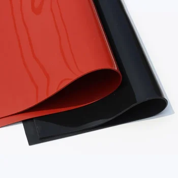  от 1 мм до 4 мм Листовая пластина из силиконовой резины Черно-красная полупрозрачная силиконовая прокладка с высокой термостойкостью 500x500 мм