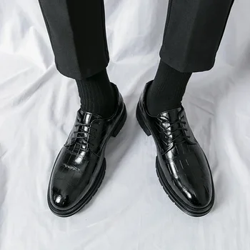 Классическая мужская классическая обувь Slip on PU Leather Shoes Мужчины Плюс Размер Point Toe Business 2024 Повседневная мужская вечерняя обувь для свадьбы