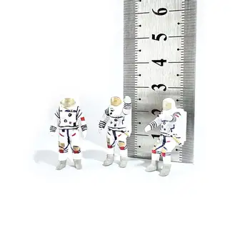 3 шт. Фигурки космонавтов в масштабе 1/64 Миниатюрная фигурка астронавта Мини-игрушки астронавта для украшения микроландшафтов